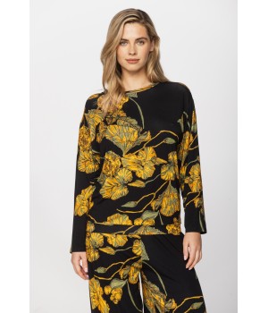 Conjunto pijama mujer micromodal amarillo sobre fondo neutro